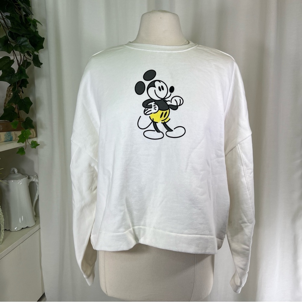 NWT White Mickey and Friends Sweater